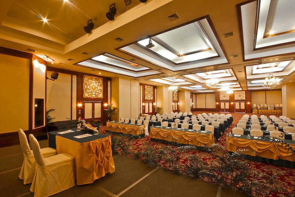 Phuket Orchid Resort And Spa Karon Ngoại thất bức ảnh
